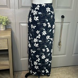 American Eagle Floral Maxi Skirt Wrap Skirt Size 8